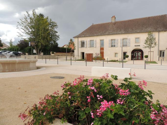 Devant la mairie