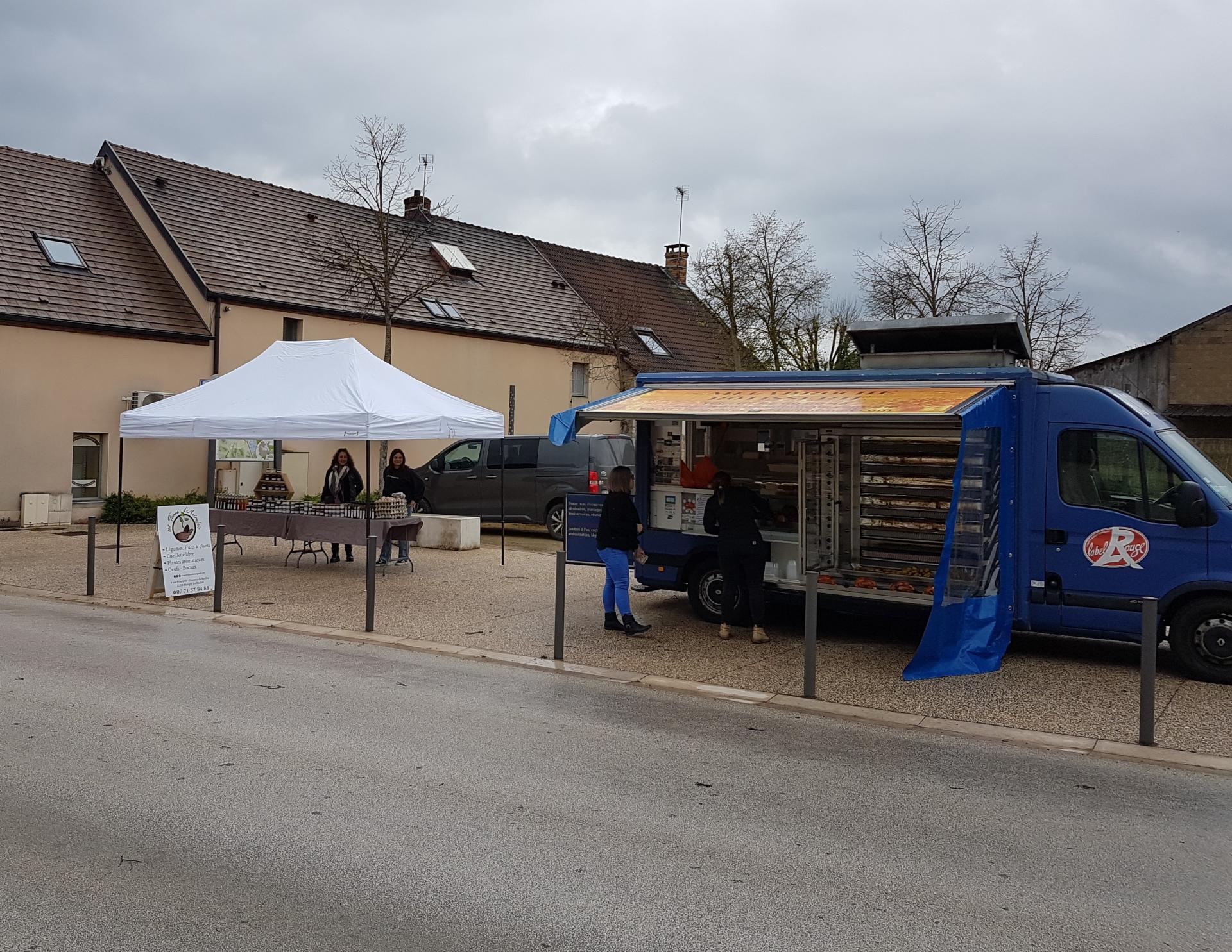 Photo de Terre d'autrefois sur parking Mairie