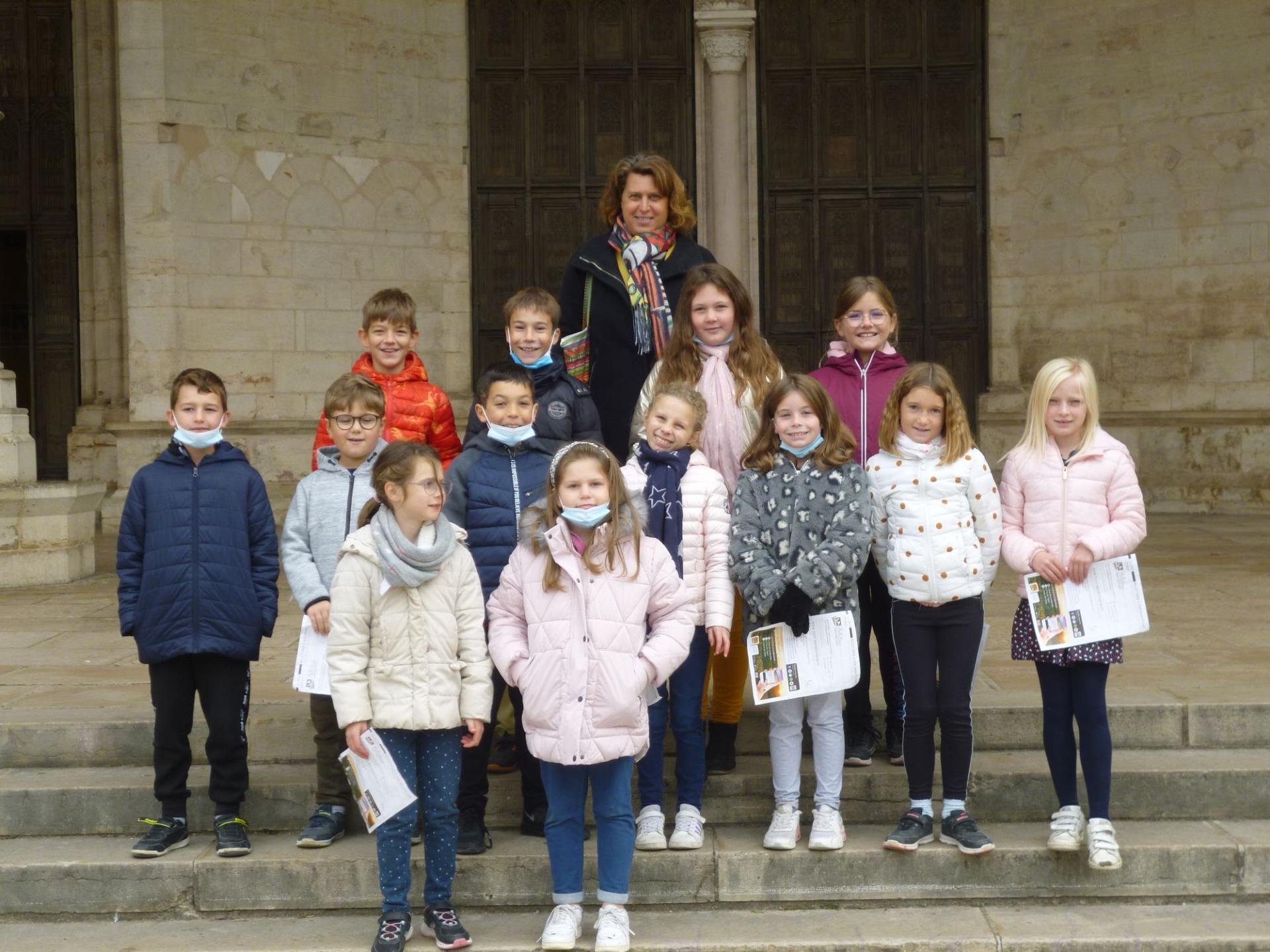 groupe d'enfants en visite à Beaune